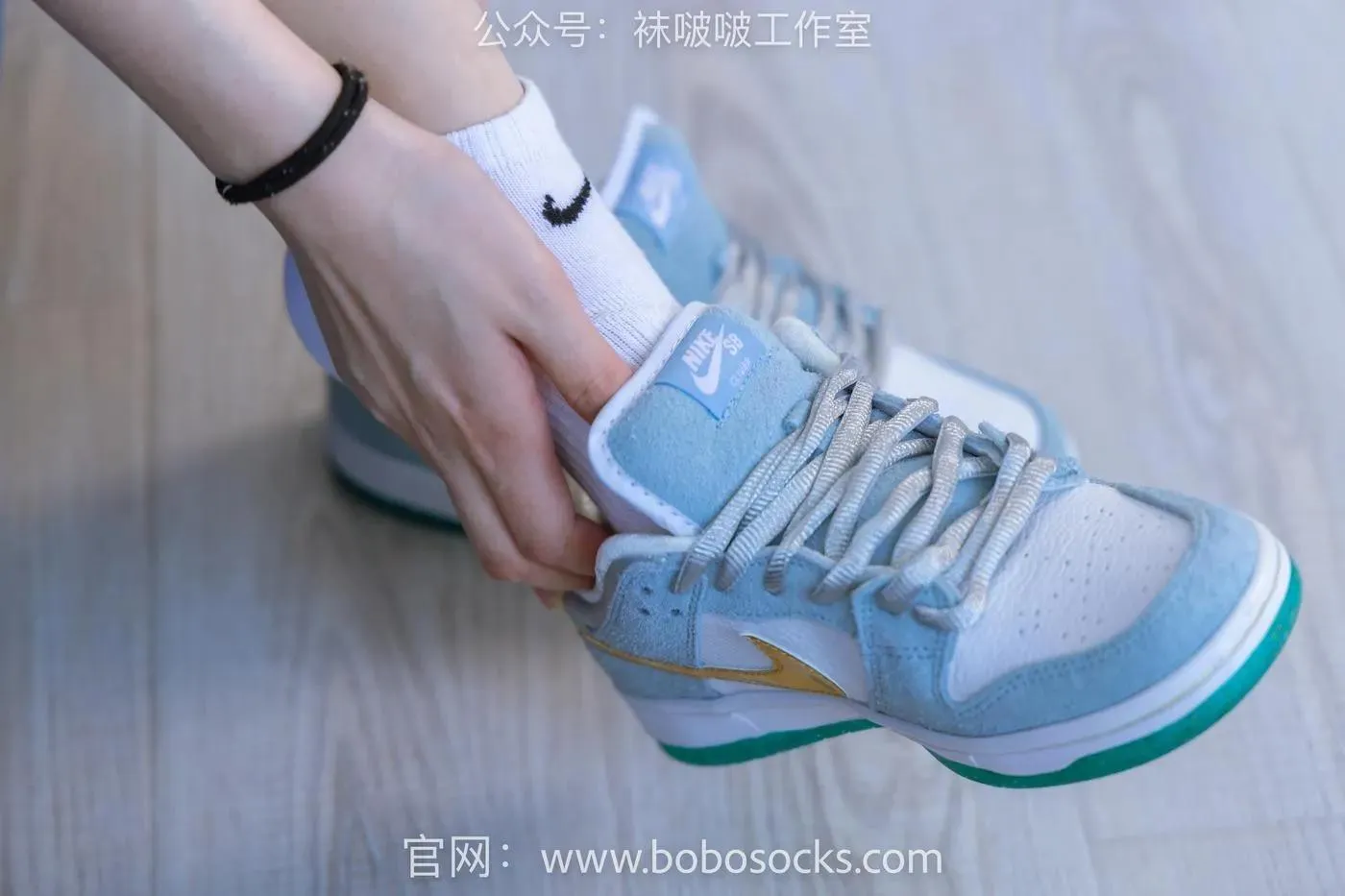 [BoBoSocks袜啵啵]NO.123 小甜豆-板鞋、白棉袜、肉丝 [140P]插图1
